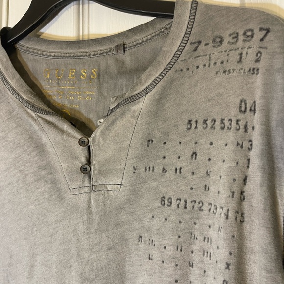 Vintage Guess longsleeve shirt - Picture 4 of 4